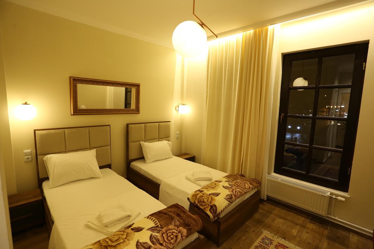 Saray Hotel Prizren Exteriér fotografie